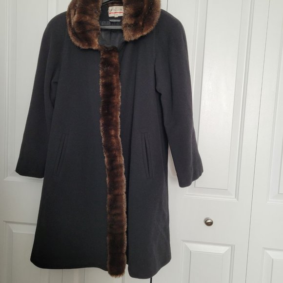 ERACLEA vintage wool & cashmere coat size 12. Made in Canada - Picture 2 of 6